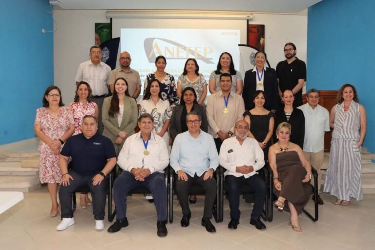 UADY impulsa diálogo nacional para fortalecer la formación docente ante retos de la educación en México