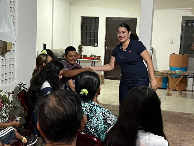 Kenia Waldina Sauri Madariaga lidera preferencias en Umán por Morena