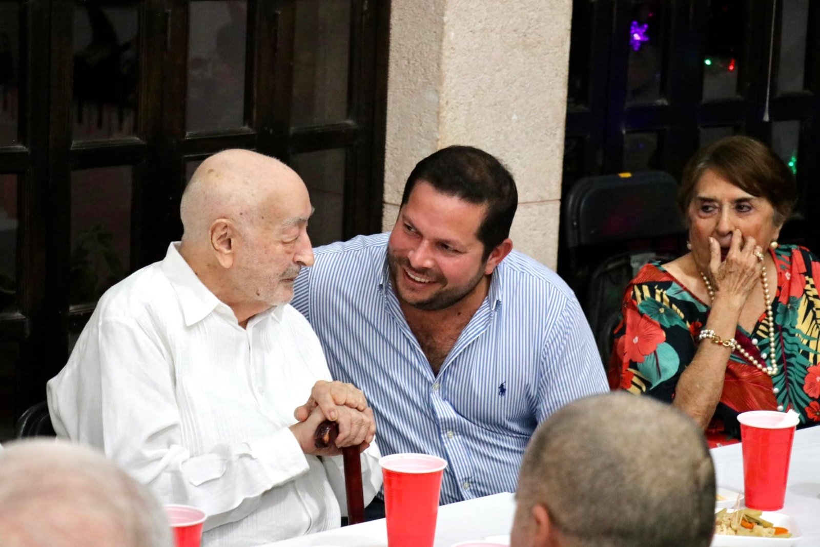 Jorge Díaz Loeza celebra al decano Francisco