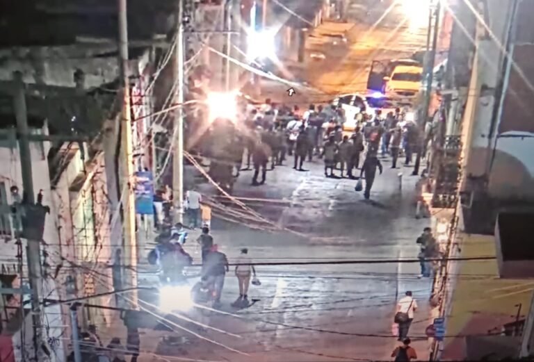 Acarreo masivo de Morena deja sin transporte público a Mérida