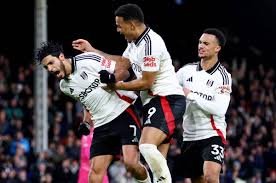 Victoria del fulham con goles de su estrella Raúl Jiménez