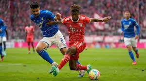 Bayern Múnich arrolla a Hoffenheim 5-0 con un doblete de Sané y otra gran actuación de Kane