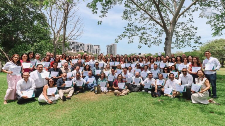 140 asesores inmobiliarios cumplieron con el primer requisito para obtener la licencia inmobiliaria en Yucatán.