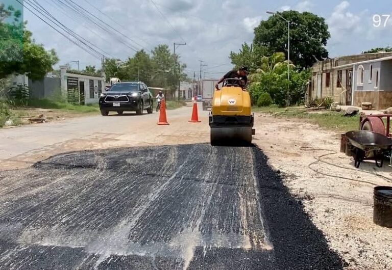 Reabren circulación en Cerritos Mulchechén tras reparación de socavón en Kanasín
