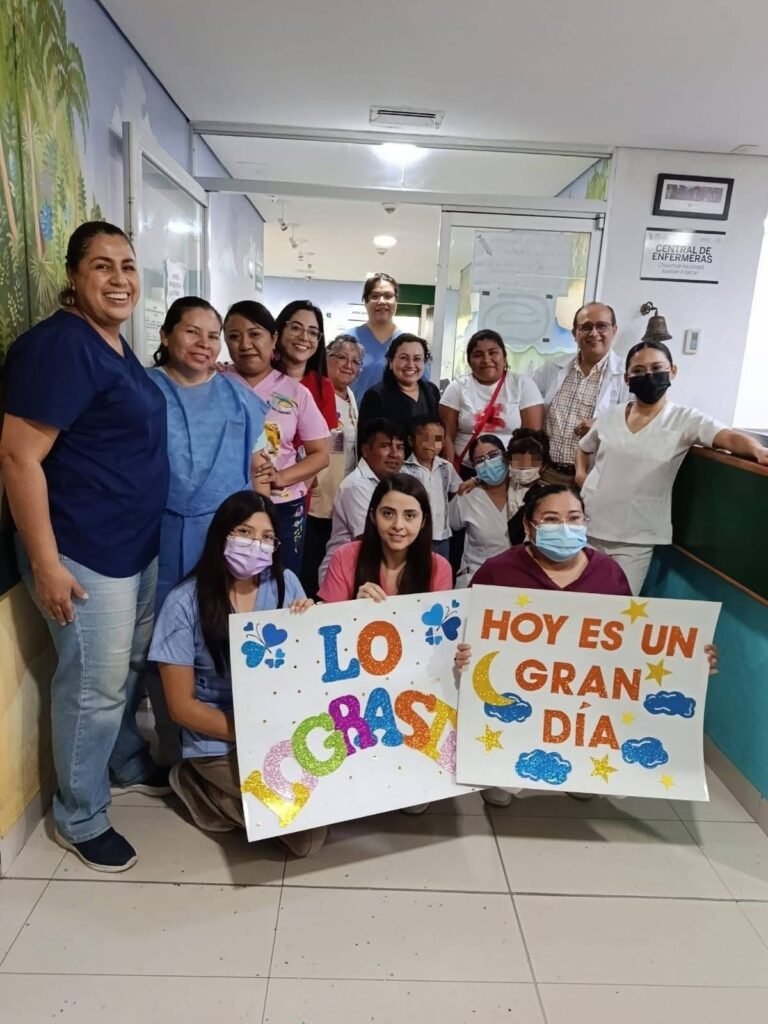 ENTRE APLAUSOS Y EMOCIÓN, GEOVANY TOCA LA CAMPANA DE LA VICTORIA TRAS SUPERAR EL CÁNCER