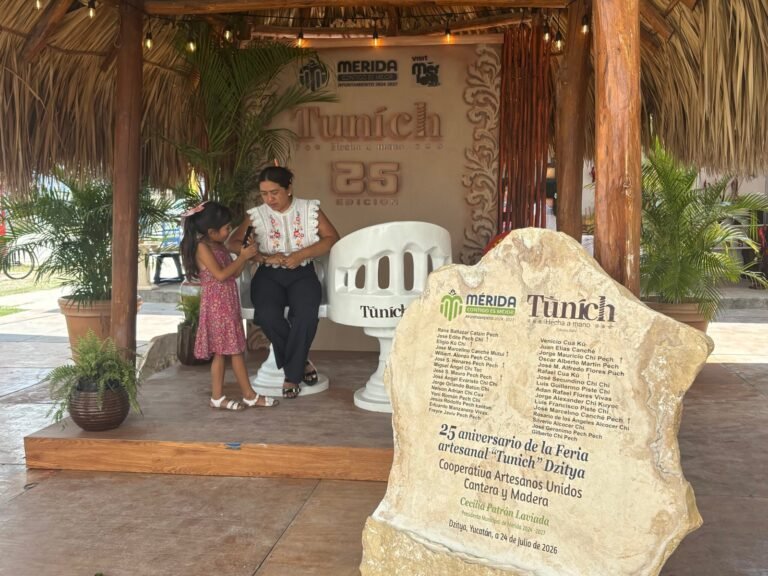 Decenas disfrutan de la Feria Tunich en Dzityá; gastronomía y artesanías conquistan a las familias