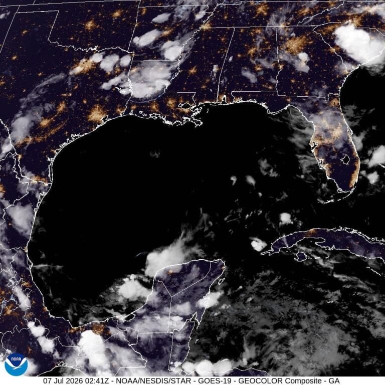 Prevén lluvias, tormentas eléctricas y fuertes rachas de viento para Yucatán este martes